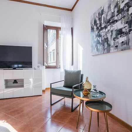 The Best Rent - Four-Room Apartment A Few Steps From The Trevi Fountain Luaran gambar